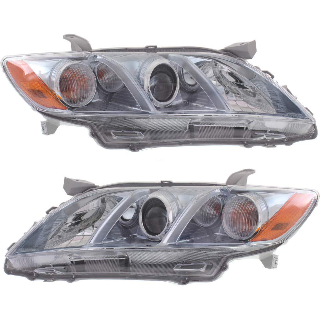 Toyota Camry Headlight Assembly Pair Driver and Passenger Side with Bulbs Q2143
