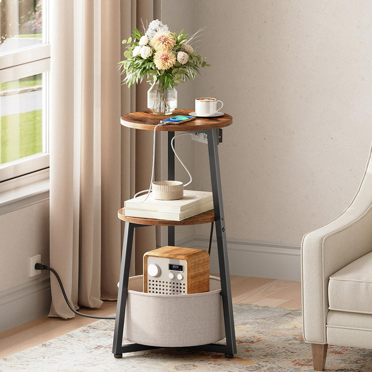 Round Side Table with Charging Station D997589
