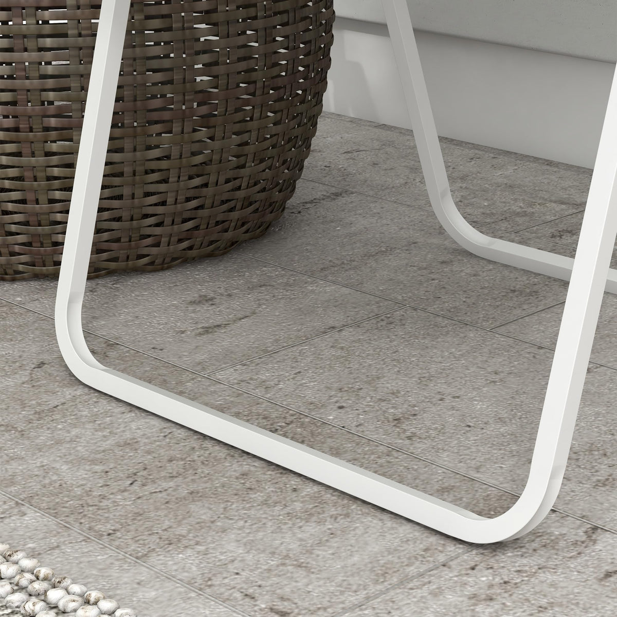 Set of 2 Oversized Folding Webbed Lawn Chairs with Armrests B824